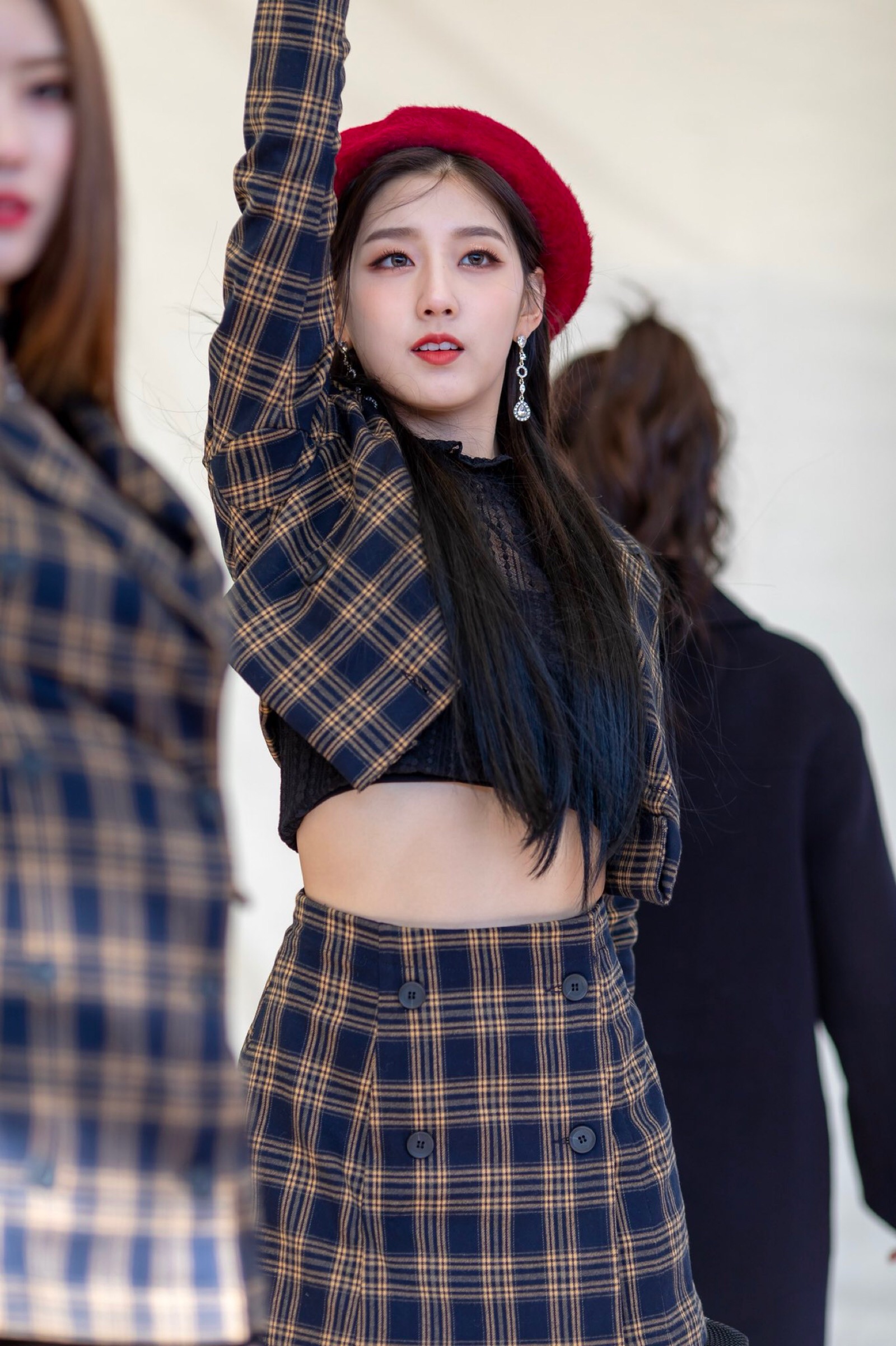 lovelyz 郑艺仁