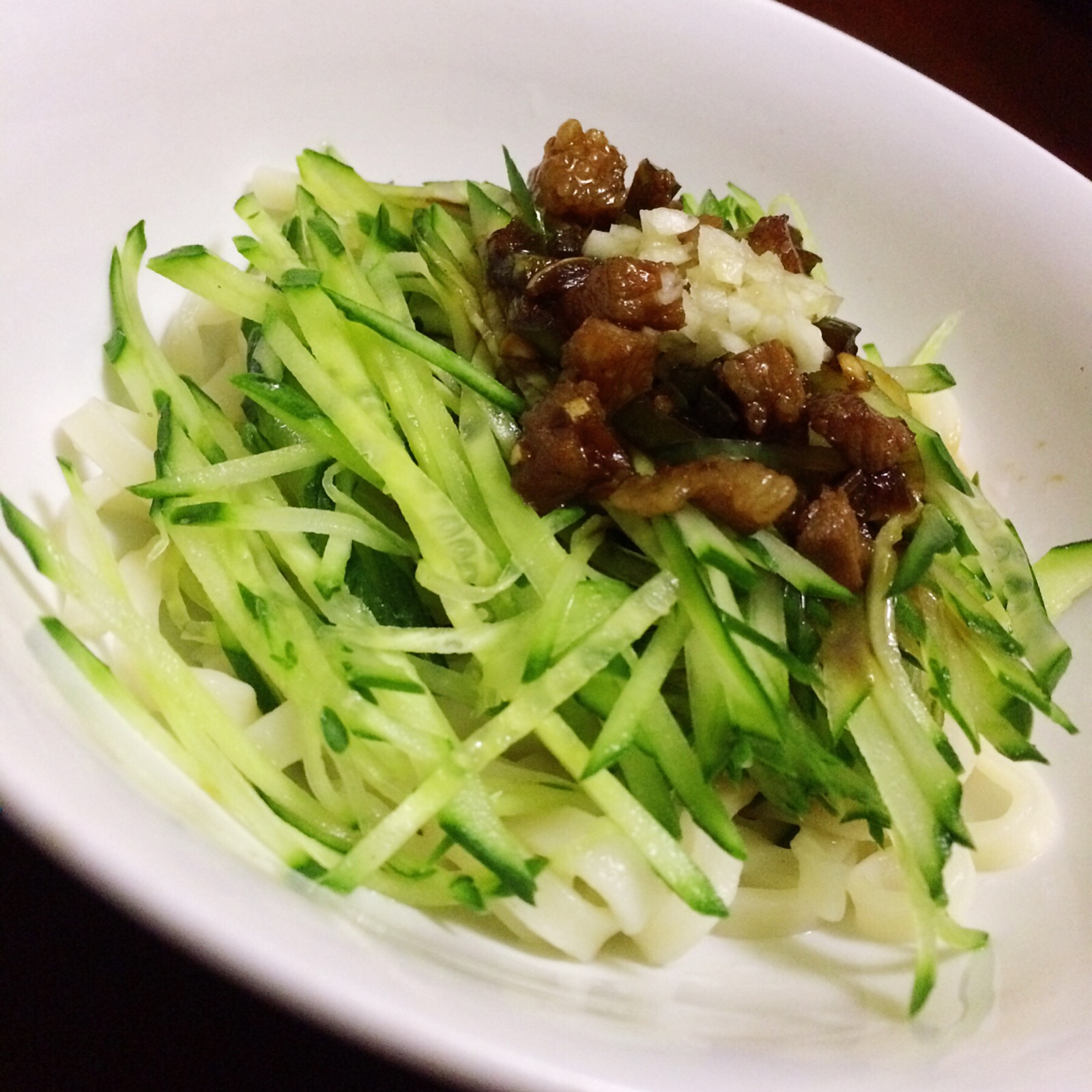 老爸切的黄瓜丝儿特别细,面条,20190221.