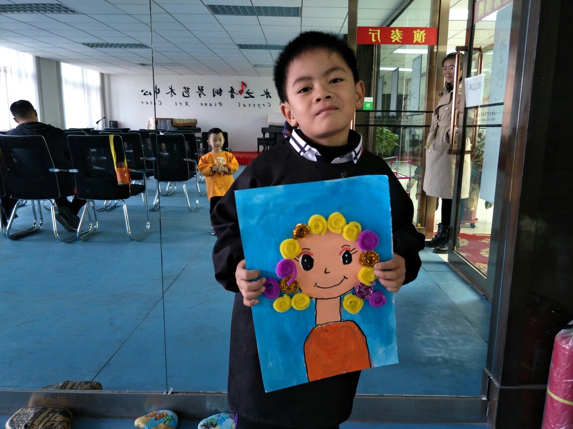 综合材料画,围裙妈妈卷头发