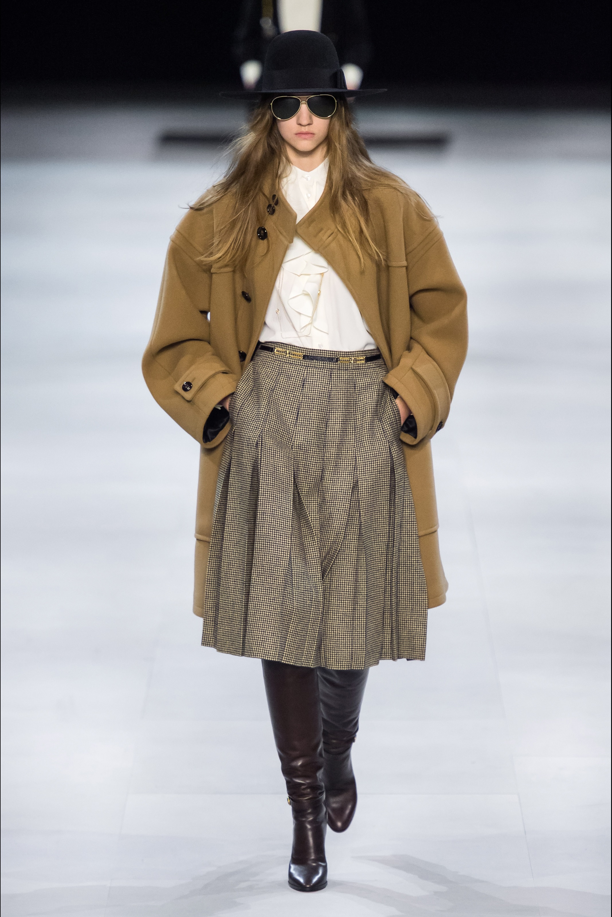 法国奢侈品牌:céline 2019巴黎时装周秋冬…-堆糖,美好生活研究所