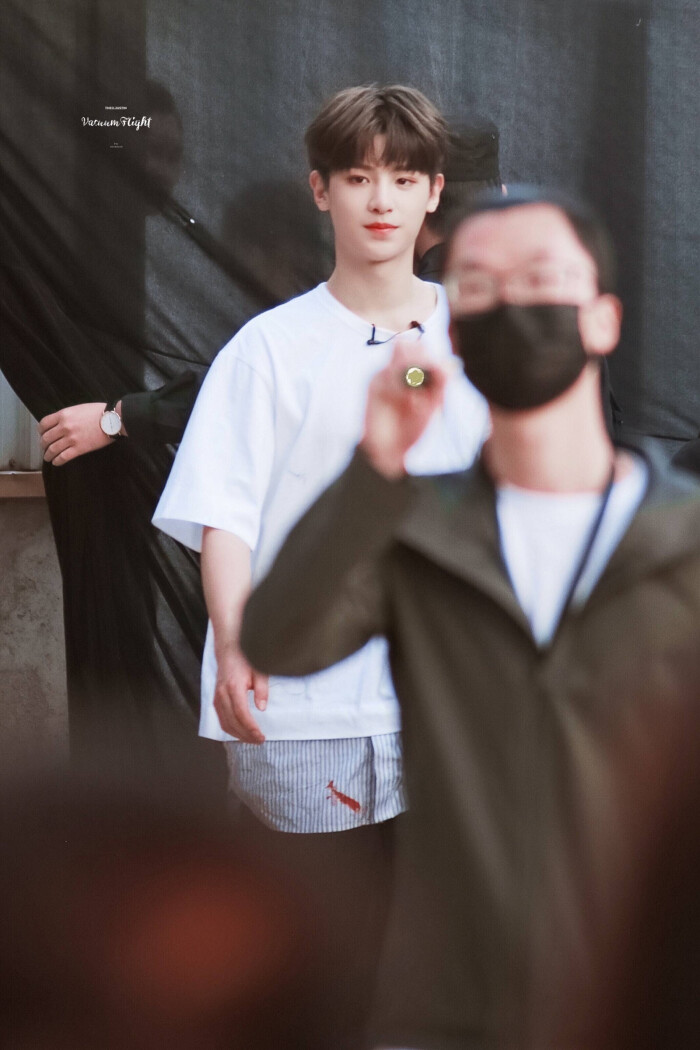 黄明昊 贾富贵 justin 昊哥密室大逃脱录制路透图白衣校草学长啊