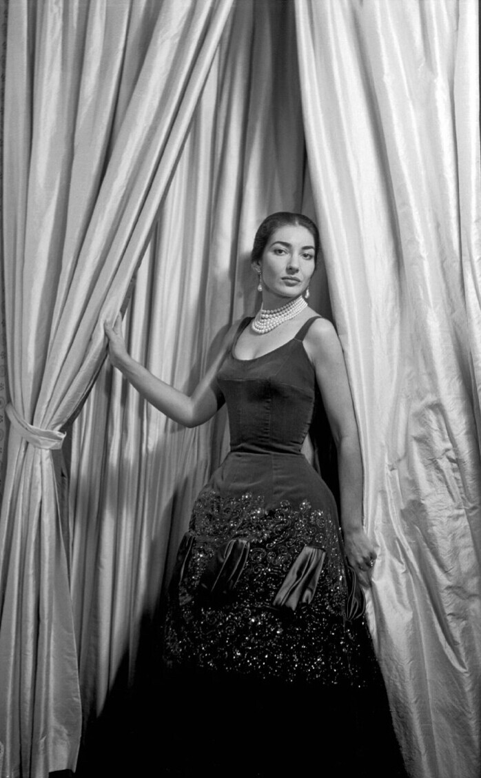 1957年,希腊女高音歌唱家玛利亚·卡拉斯(maria callas).