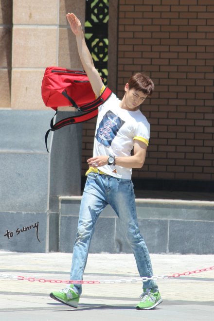 20130808#nichkhun##一又二分之一的夏天#尼坤探班无剧透照片~po主最