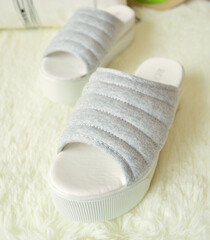 新款2013夏韩版厚底松糕帆布鞋一字型凉拖鞋