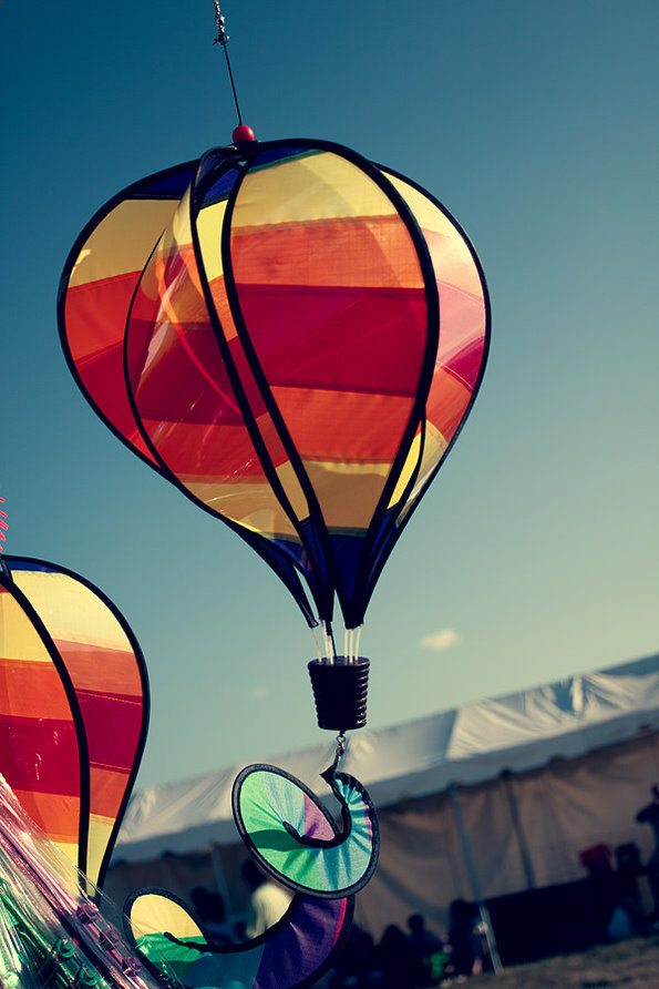 【创意热气球】和自己心爱的人坐一次热气球吧.