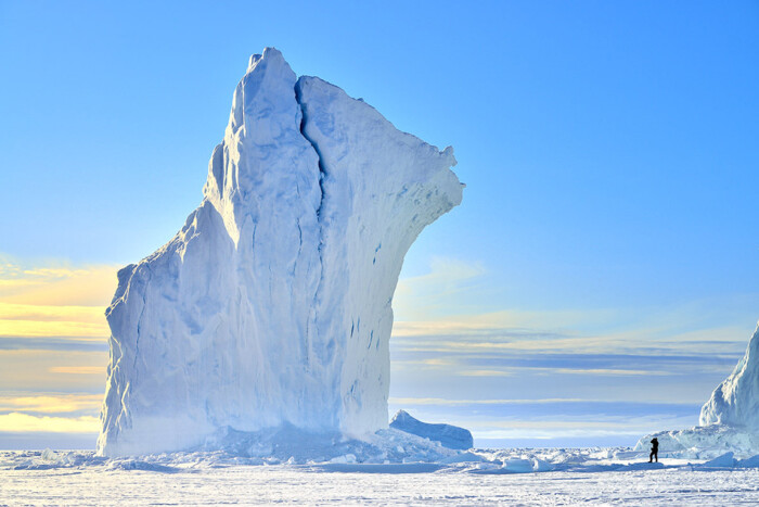 北极极地荒漠:冰山.