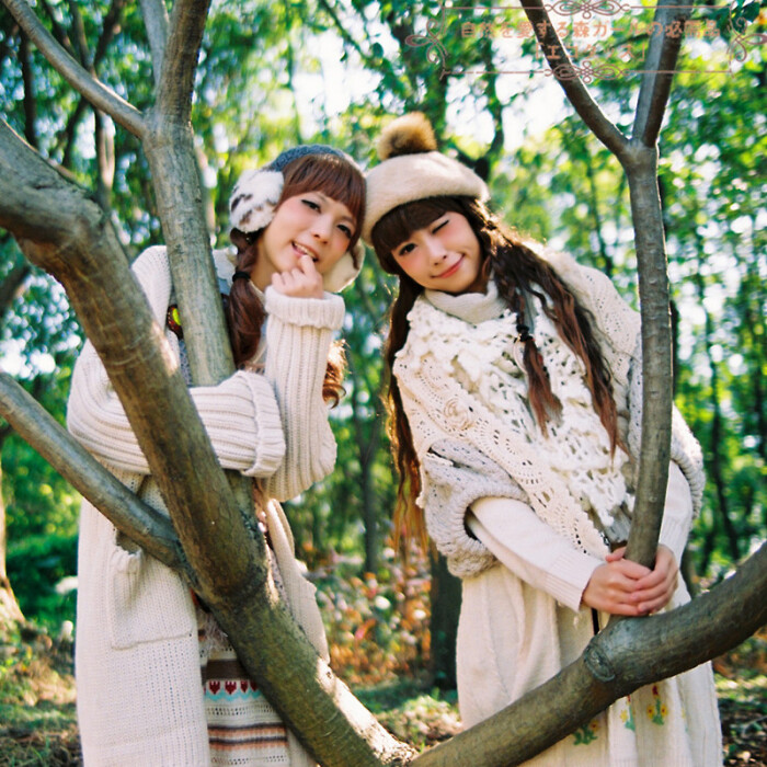 三猫森系屋森女日系兔毛清新杏色针织衫外套-