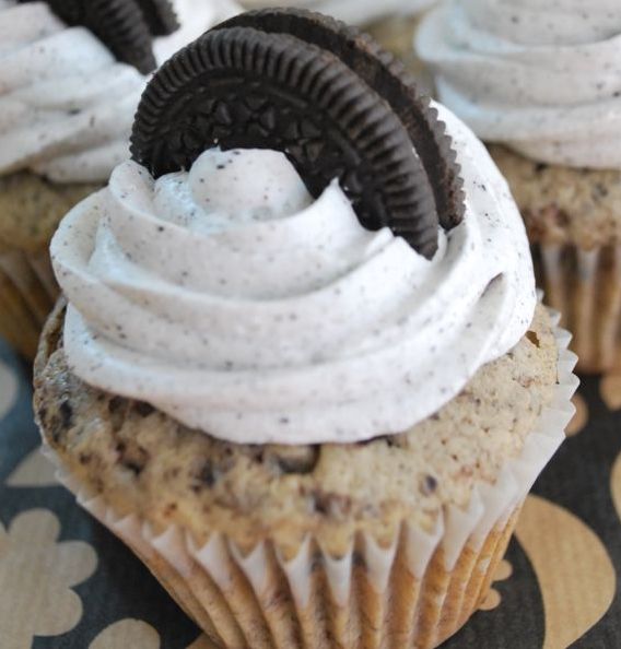 奥利奥曲奇杯子蛋糕|oreo cookie cupcakes http/item.taobao.