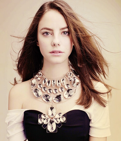 卡雅·斯考达里奥 kaya scodelario