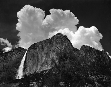 亚当斯ansel adams (1902 – 1984),公认的风景摄影大师,他所拍摄的