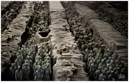 【西安 · 兵马俑】这里是一张展示西安厚重…