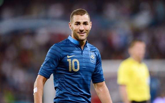 本泽马(法国) 英文名:Karim Benzema 生日…-堆