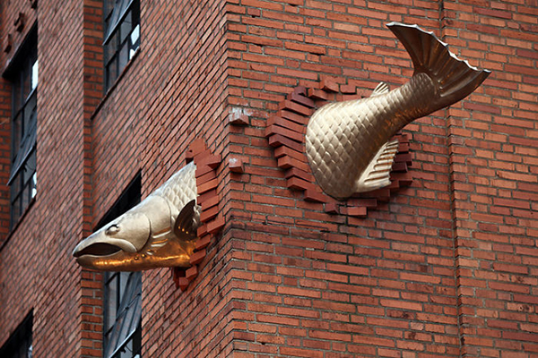雕塑与旅途:世界最具创意雕像top25 #14 salmon sculpture in