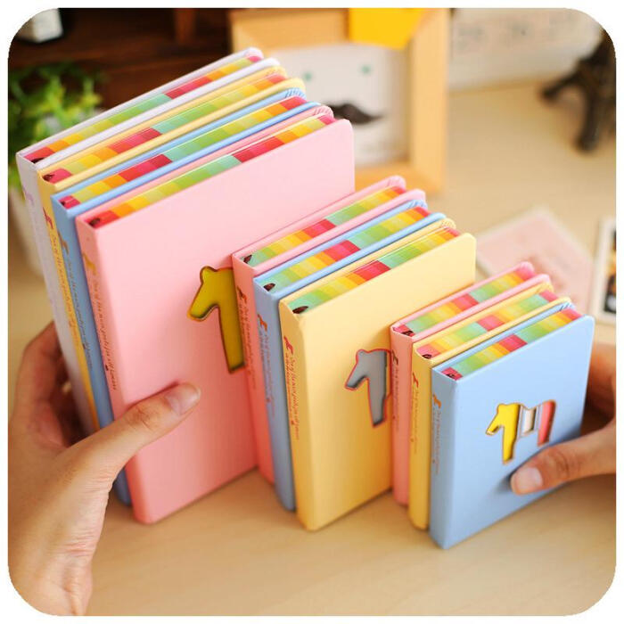 可爱屋韩国文具 雅莎卡 镂空小马本子 记事本笔