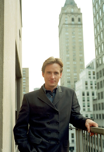 莱纳斯·罗彻 linus roache