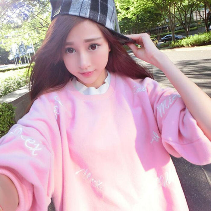 kisskisslala欧美芭比风 英文字母 粉色卫衣LC2