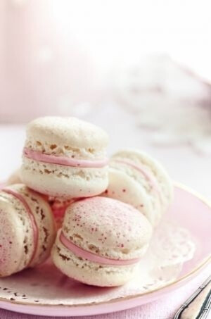 Luscious macarons. I wish I could make t…-堆糖