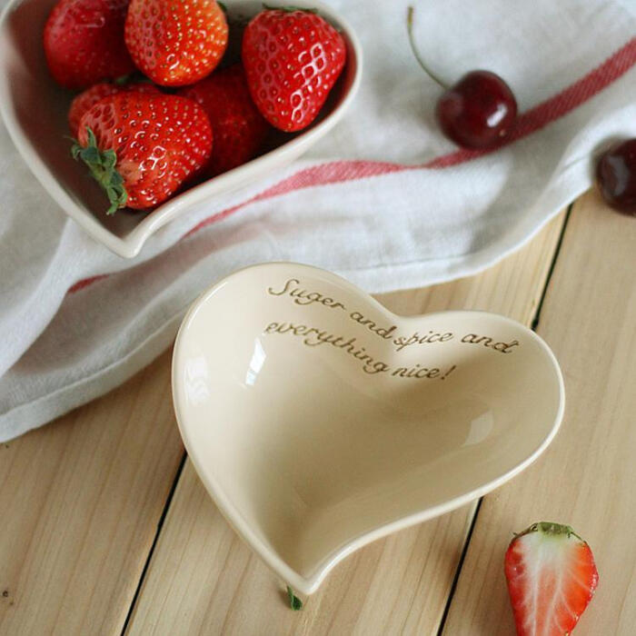 出口欧洲裸粉色爱心陶瓷小碗英文零食碗烤碗陶