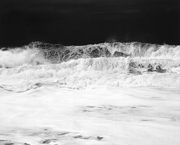 clifford ross黑白摄影作品:海浪