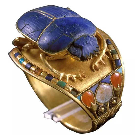 神圣不可侵犯 13件神秘的古埃及首饰_珠宝