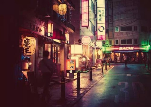 来自日本摄影师masashi wakui的创作,希望你会喜欢这样的夜景城市街头