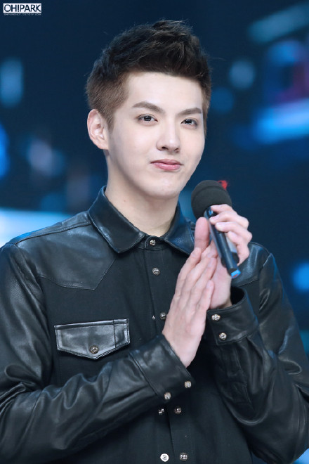 150315 #吴亦凡# #吴亦凡快乐大本营# 笑起来眼睛弯弯像月牙超级开心