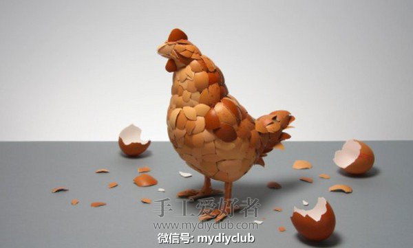 很巧妙的用蛋壳变成一只鸡