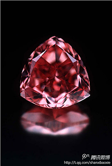 世界上最大的红钻石是1960年在巴西被一位