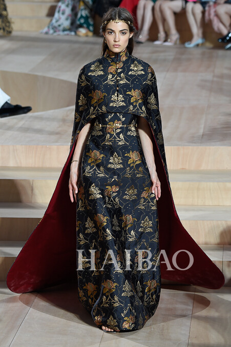 2015秋冬高级定制时装周:华伦天奴(valentino 高定秀