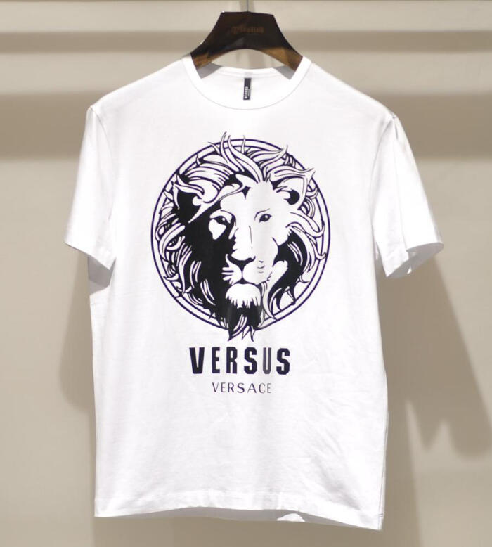versace versus范思哲 狮子头印花弹性男款t恤 bu90104