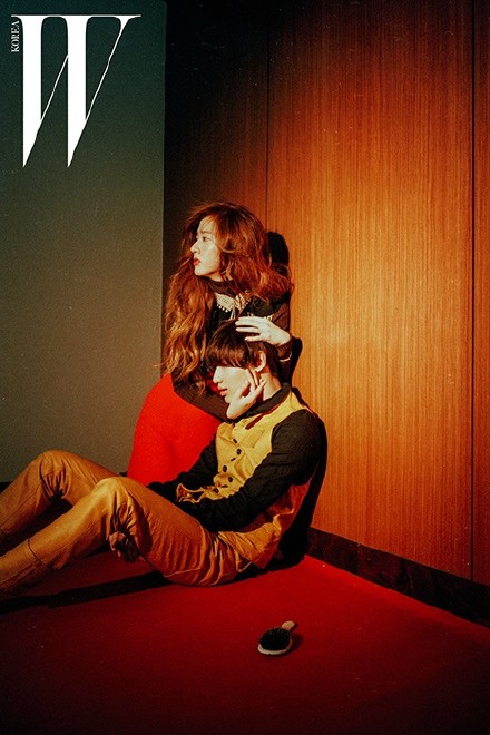 f(x)# krystal郑秀晶,#shinee#泰民,#exo#kai共同登上《w korea》8