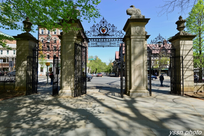 普林斯顿大学(princeton university ),位于美国新泽西州的普林斯顿