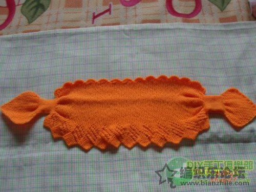 漂亮的小蝴蝶围巾的织法-编织乐论坛