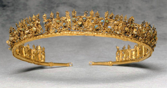 卢浮宫珠宝:神话般的古希腊皇冠