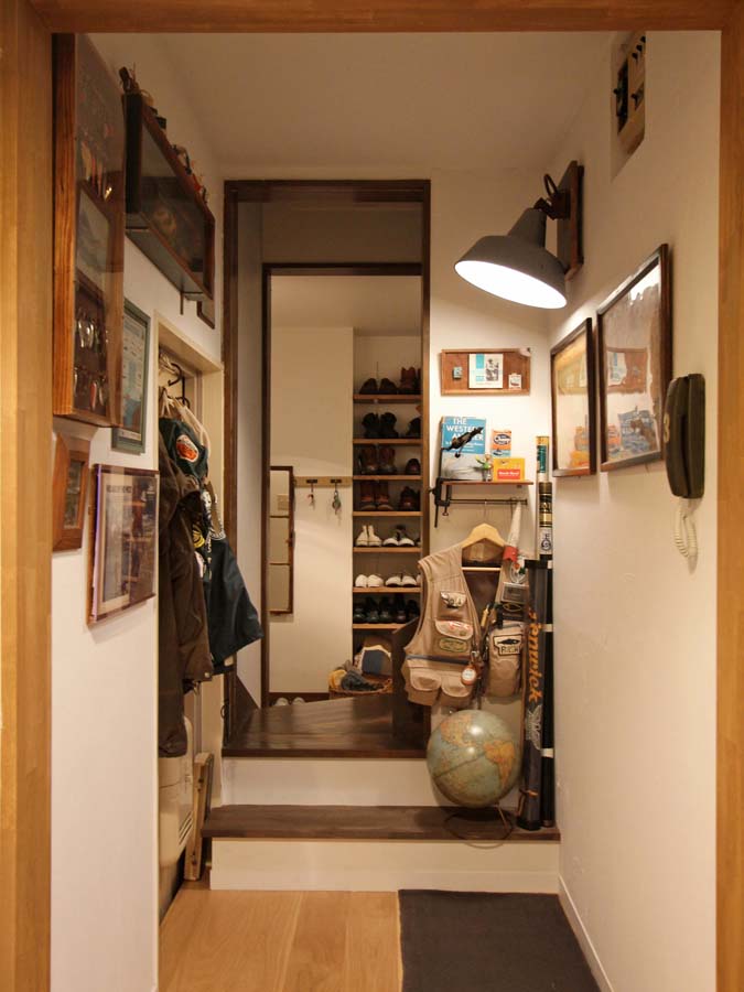 日本复古故事感公寓改造 许多人都知道利用硬装中的砖木,铁艺以及家具