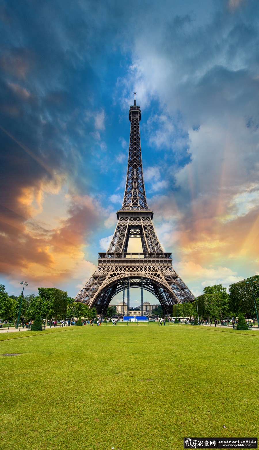 背景素材 埃菲尔铁塔,巴黎建筑背景,欧洲著名建筑 城市地标建筑,彩霞
