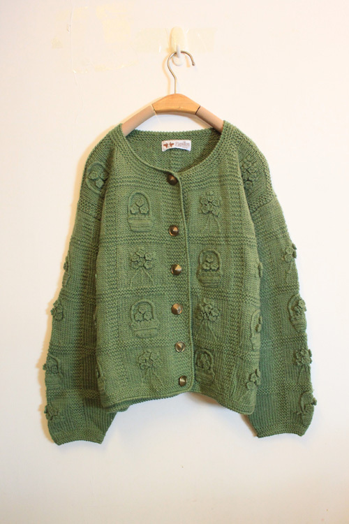 vintage复古手工羊毛毛衣 开衫小花篮图案 就是这个袖子太灯笼了,肥大