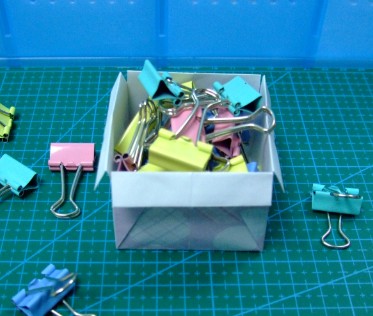 简单手工折纸小盒子教程,很简单的一个收纳…