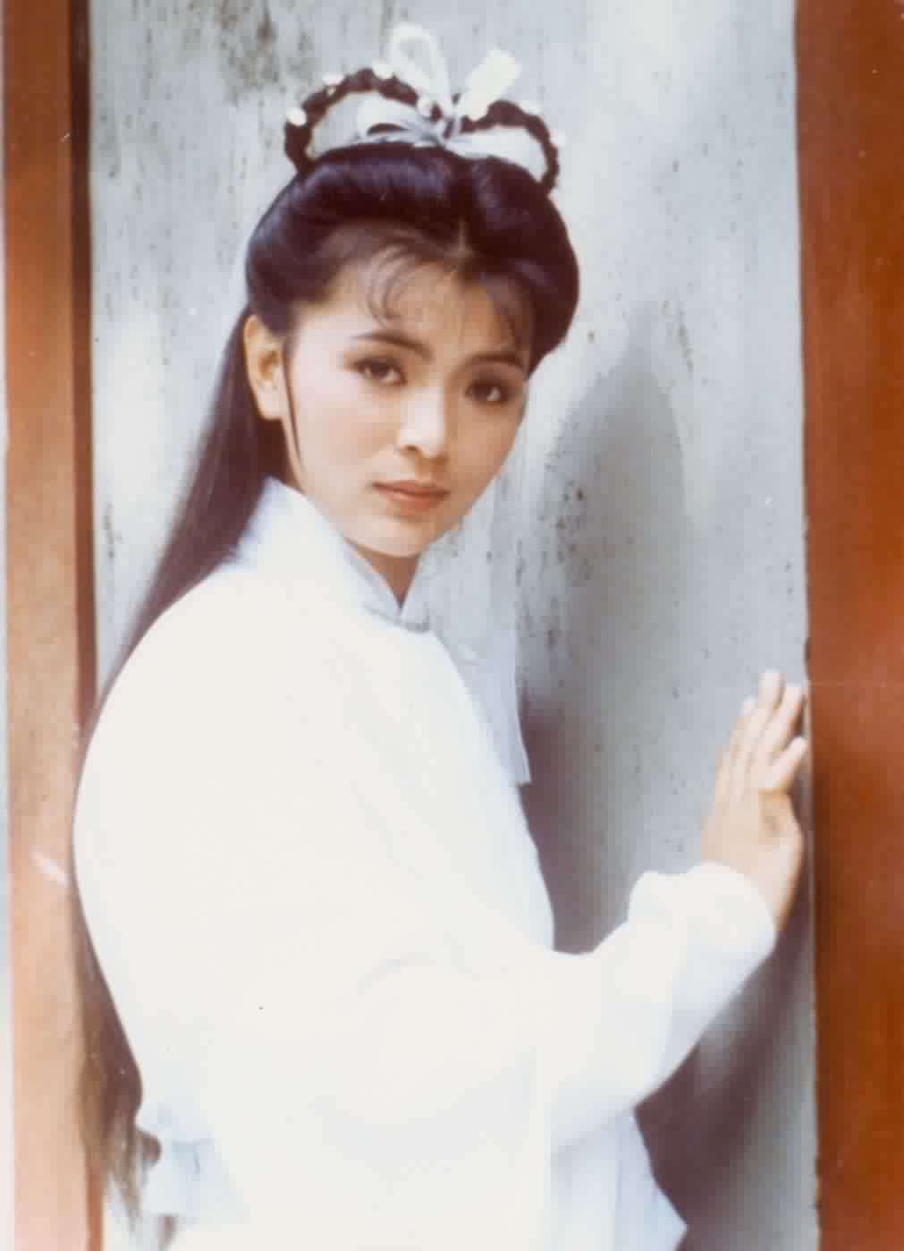 1983年 小龙女 陈玉莲 就是没有单纯的感觉 哈哈 你们也可以说我有