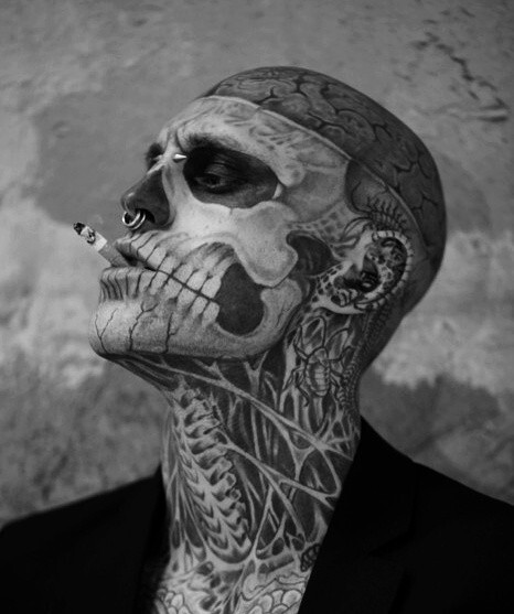 僵尸男孩"rick genest一身独特的僵尸纹身一直是模特圈的另类风景