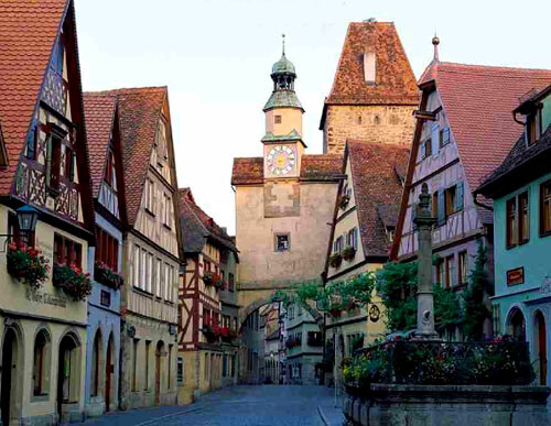 【罗腾堡 德国最安全的中世纪小镇】位于高…