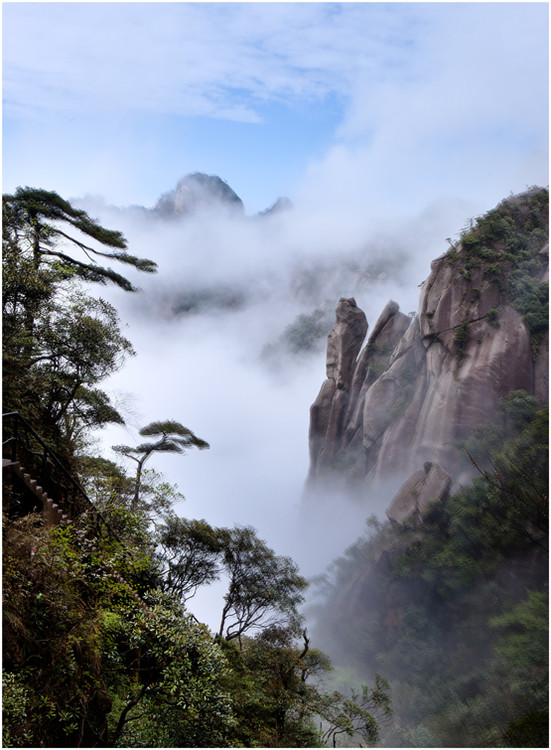 江西,三清山.腾云驾雾,巨蟒出洞!