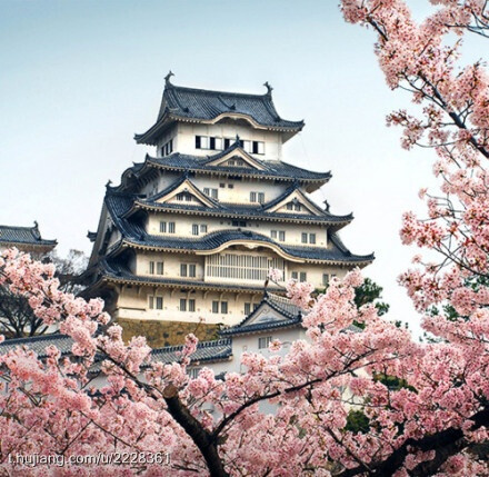 奈良(ならし).8世纪日本首都平城京建设在此地.