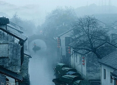 江南烟雨中!