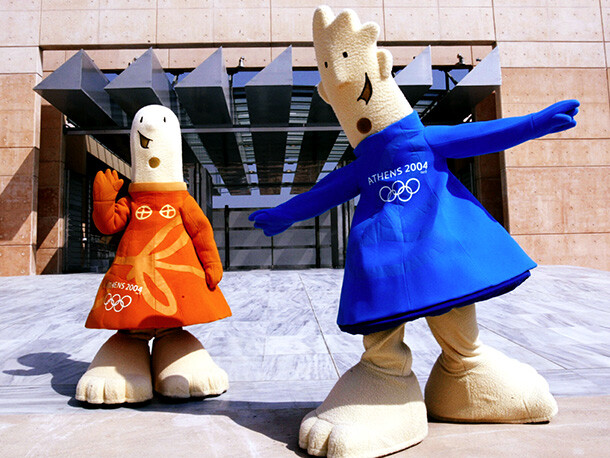 2004年雅典奥运会吉祥物雅典娜和费沃斯.