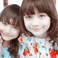 一对美韩混血双胞胎姐妹 非常可爱的女孩