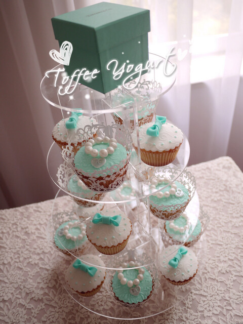 Tiffany蓝绿珍珠心型手项链翻糖杯子蛋糕塔!