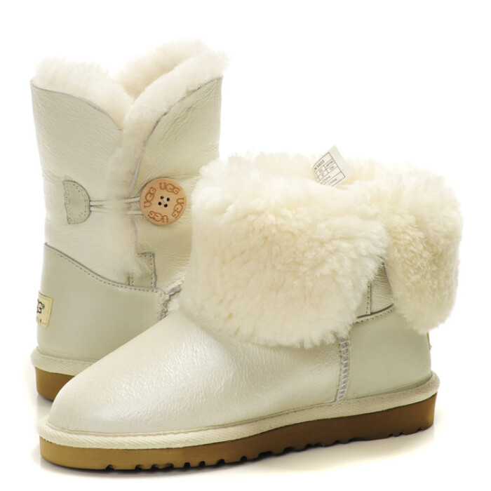 暖暖的小羊羔 澳洲代购Ugg 5803雪地靴皮毛…