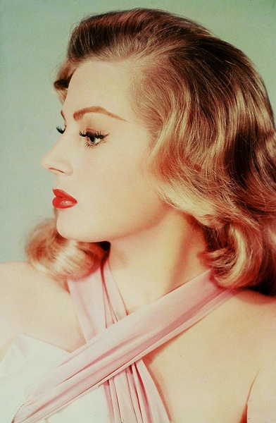 安妮塔·艾克伯格 anita ekberg 出生日期: 1931-09-29