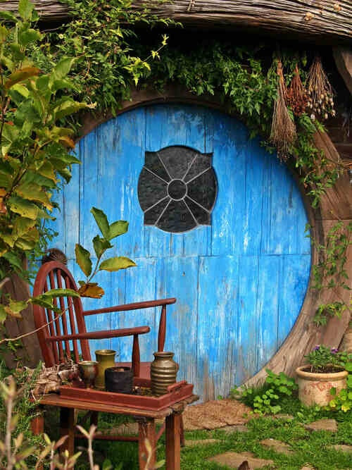 hobbit house.